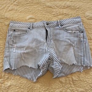 Stripped Jean shorts